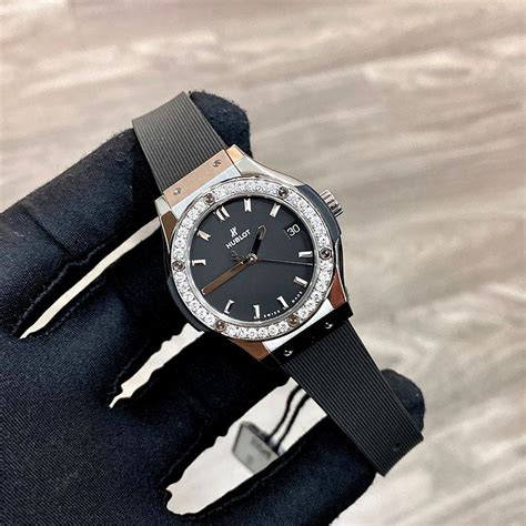 hublot classic fusion 33mm